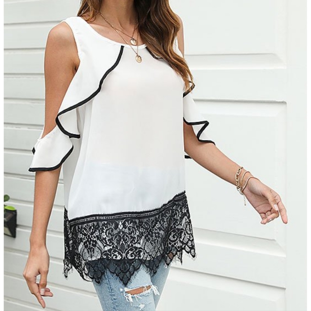 **NWT SZ XL STUNNING WHITE & BLACK LACE TRIM SLEEVELESS TOP**